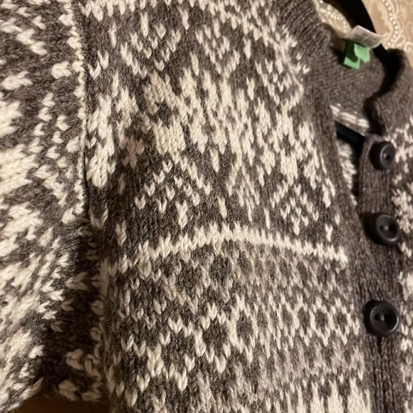 Handmade “Home Crafted Knit” Rapaki Mahana 100% Wool Cardigan - Picture 4 of 5